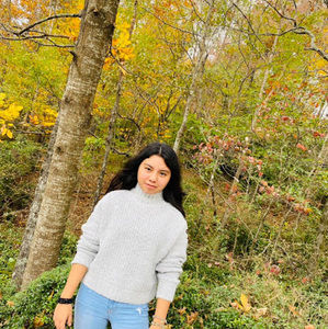 Meet your Posher, Raquel